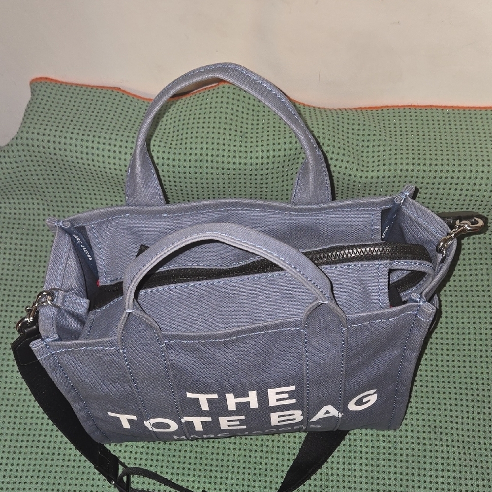 Marc Jacobs Gray Tote Bag - Picture 7 of 16